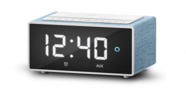 Smart speaker wake up